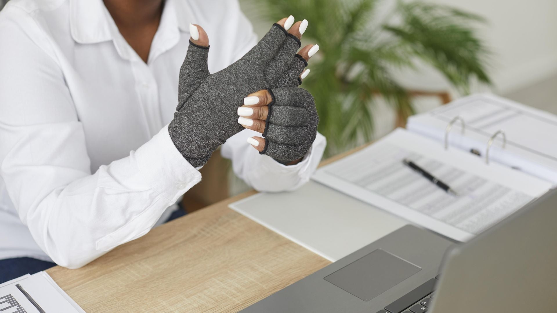 Understanding Arthritis in Older Adults: How It Affects Hands and the Products That Can Help
